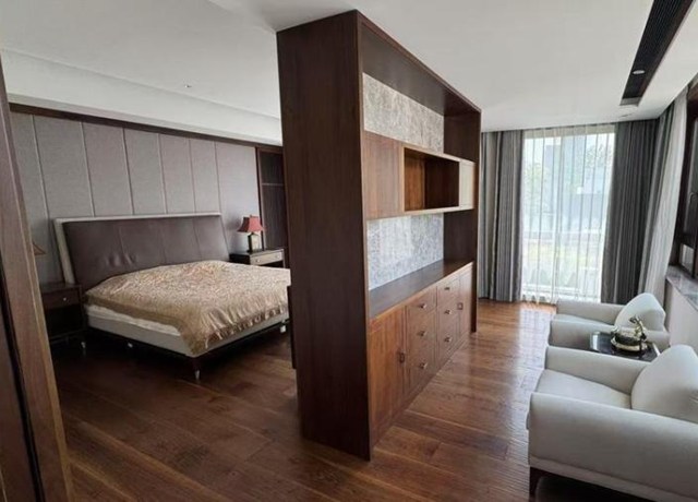 上海又现法拍房成交价超亿元 业内人士认为是“捡漏价”